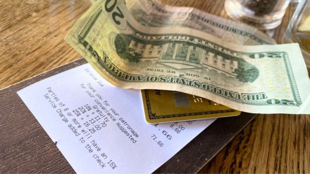 Understanding Tipping Etiquett