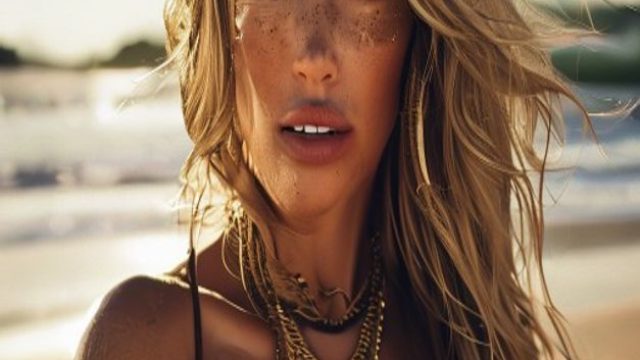 Bella Thorne's Daring Beach Lo